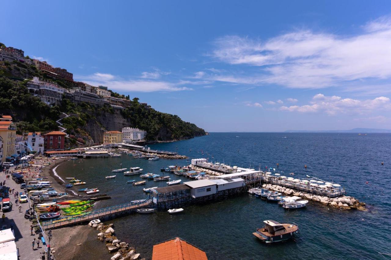 Relais Del Mare Aparthotel Sorrento Exteriör bild