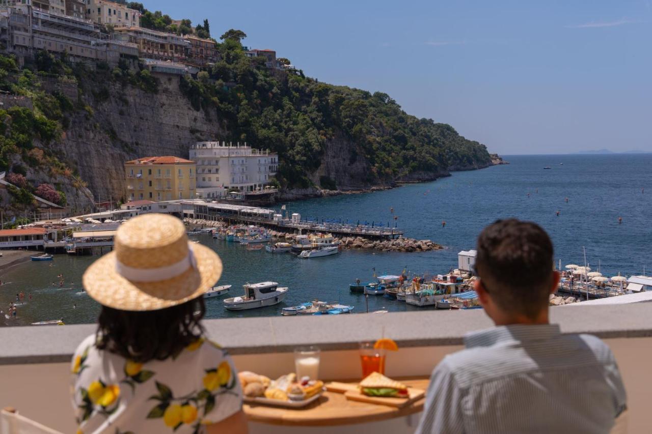 Relais Del Mare Aparthotel Sorrento Exteriör bild