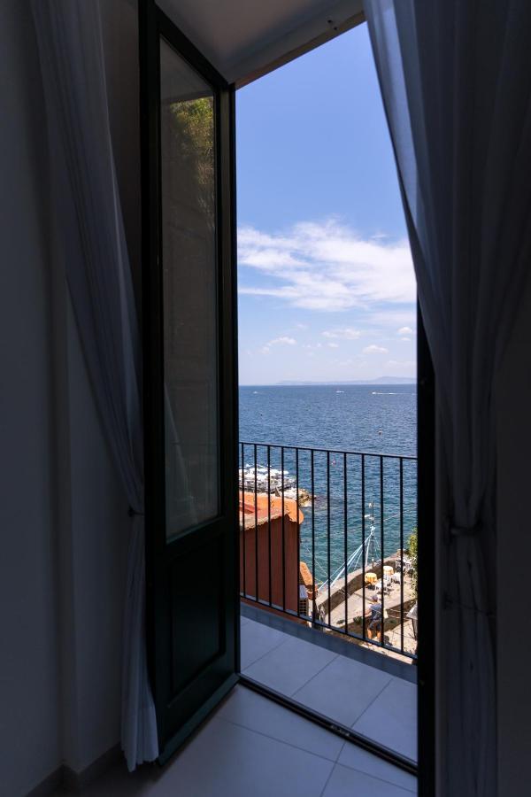 Relais Del Mare Aparthotel Sorrento Exteriör bild